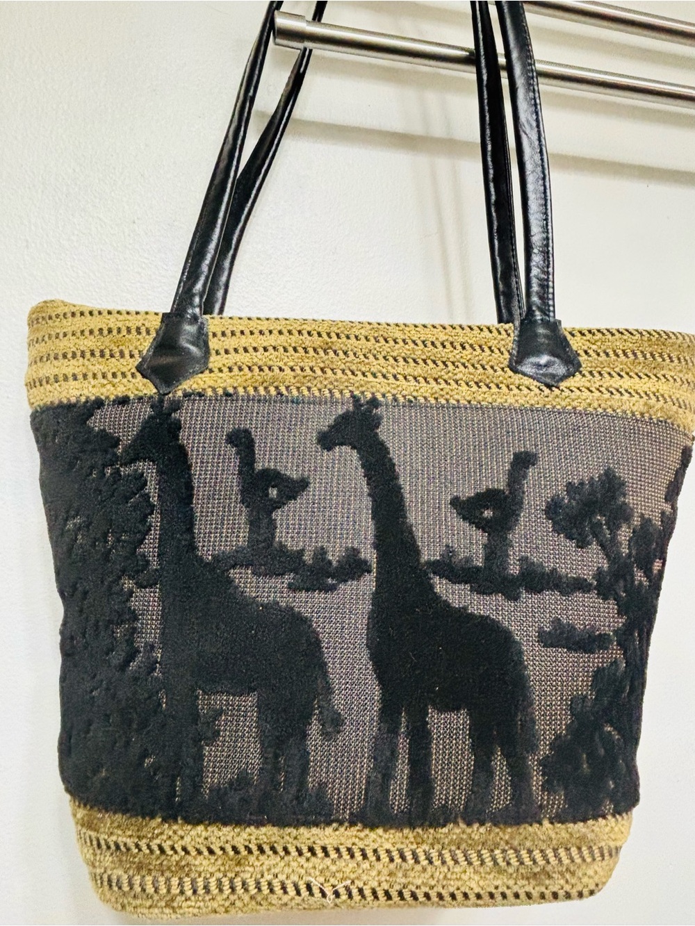 Black & Gold Crochet Giraffe Tote Bag - Women - Picture 2 of 9